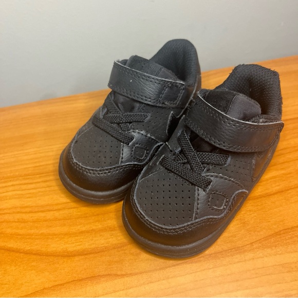 Toddler Nike Son of Force Low (TD) Black Strap Shoe / 615162 021 / Size 4c US - Picture 2 of 6